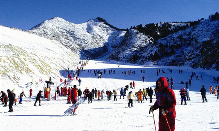柞水九天山滑雪场