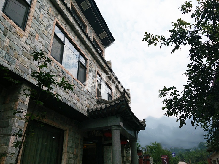 朋香天合乡村酒店古朴建筑