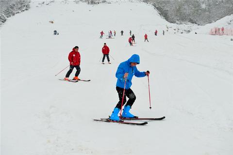 白天池滑雪场